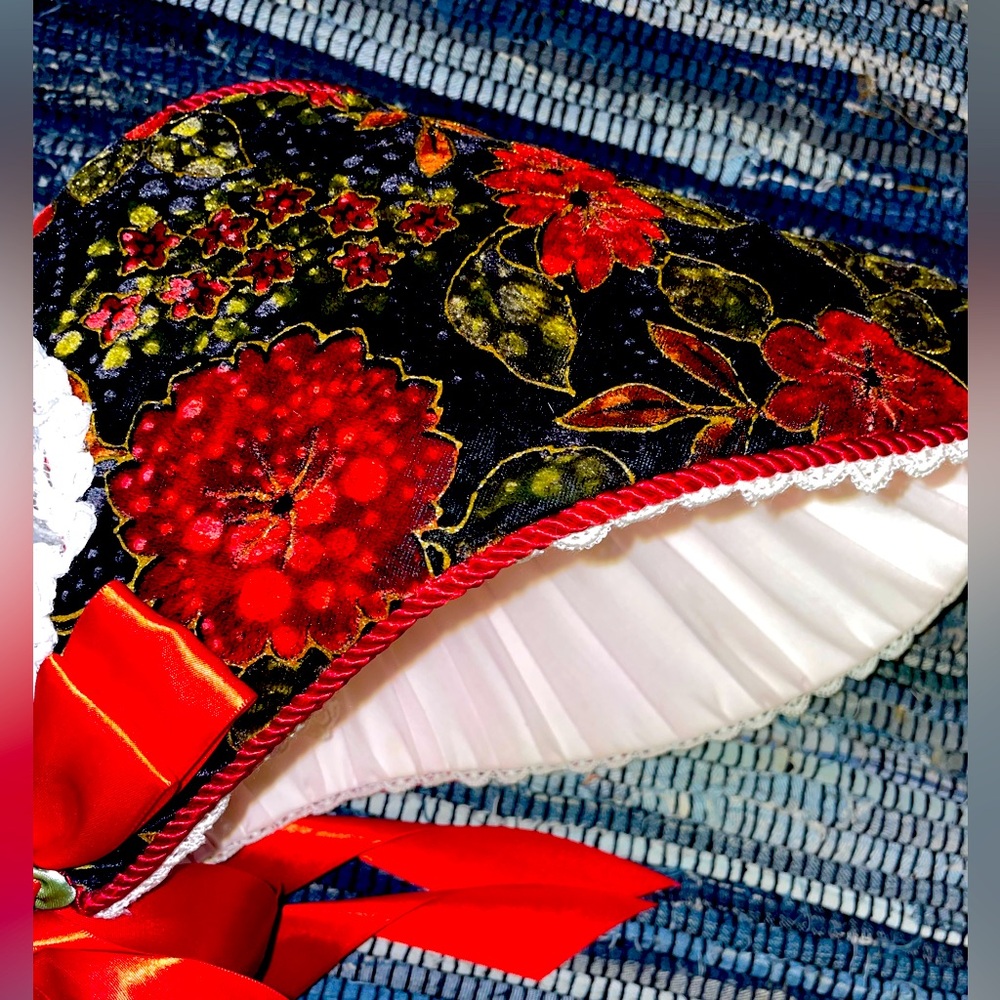 ✨HANDMADE HATS & BONNETS BY ELYSE✨ Old Style Velvet Bonnet